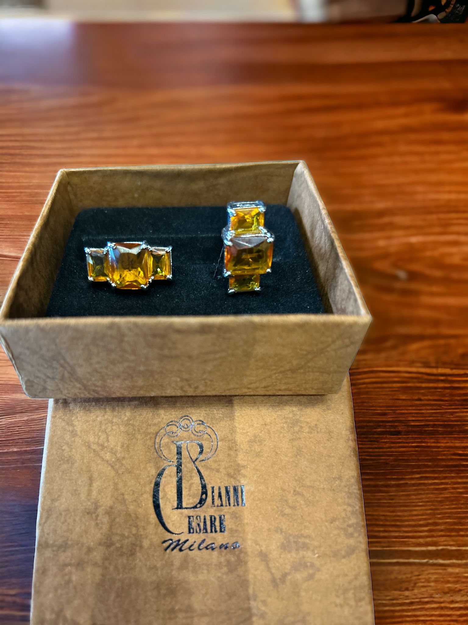 Cufflinks